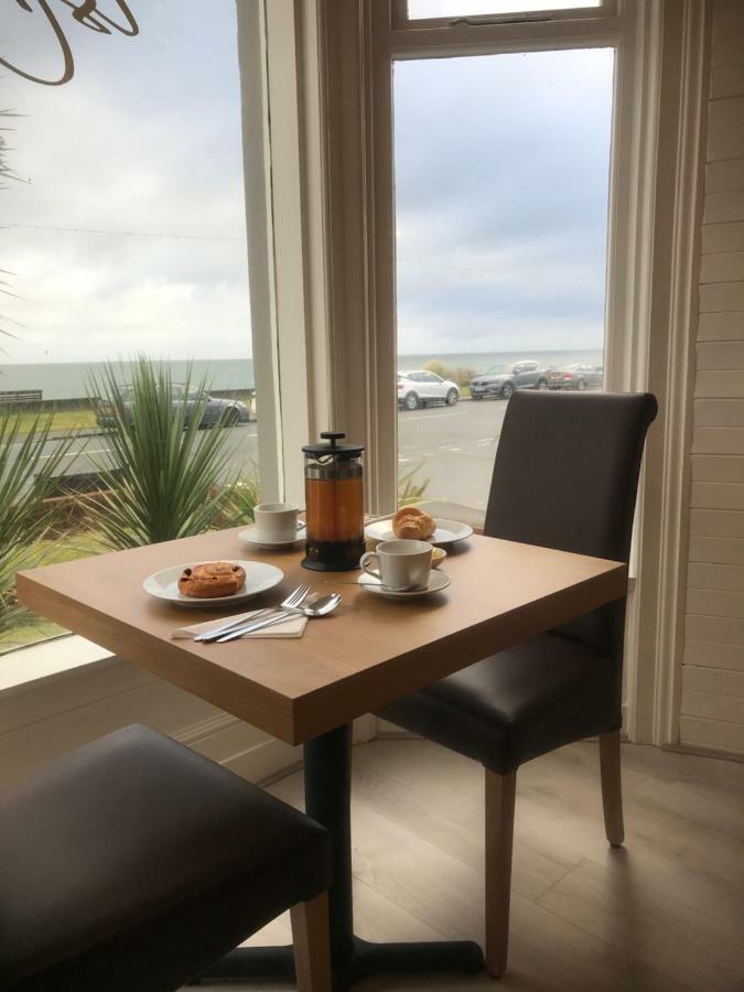 Carmel House Hotel Llandudno Bagian luar foto