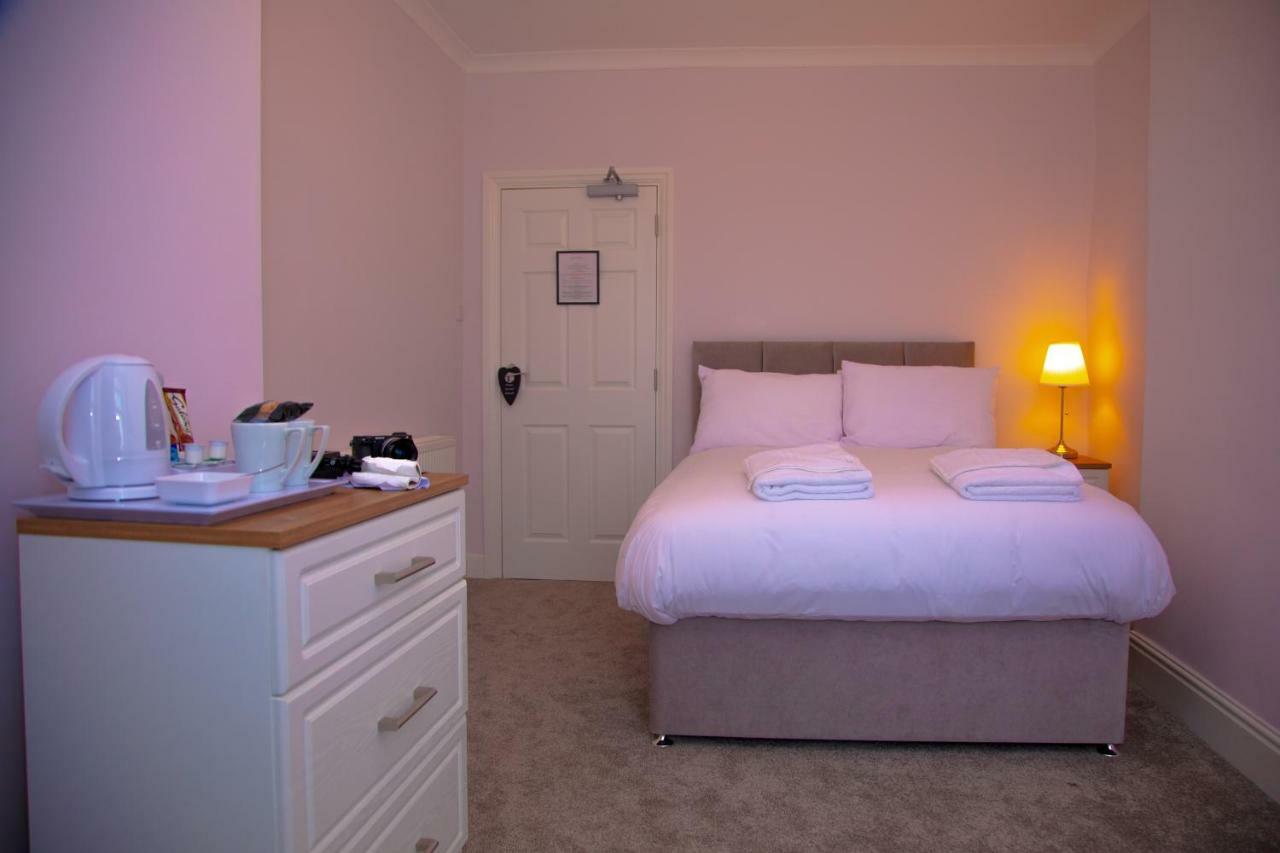 Carmel House Hotel Llandudno Bagian luar foto