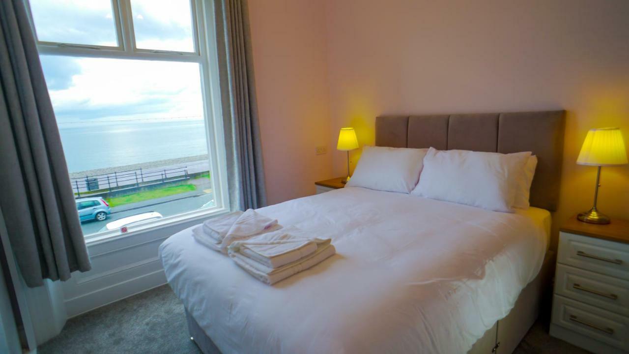Carmel House Hotel Llandudno Bagian luar foto