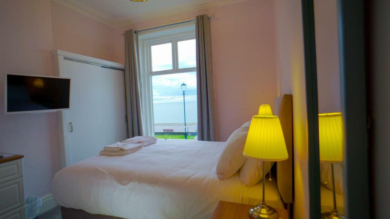 Carmel House Hotel Llandudno Bagian luar foto
