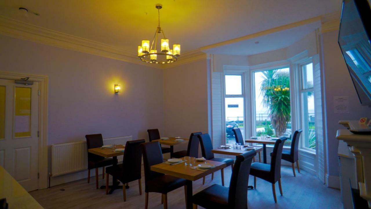 Carmel House Hotel Llandudno Bagian luar foto